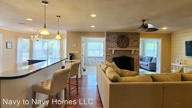 Building Photo - 3 br, 2 bath House - 6101 Arnies Way