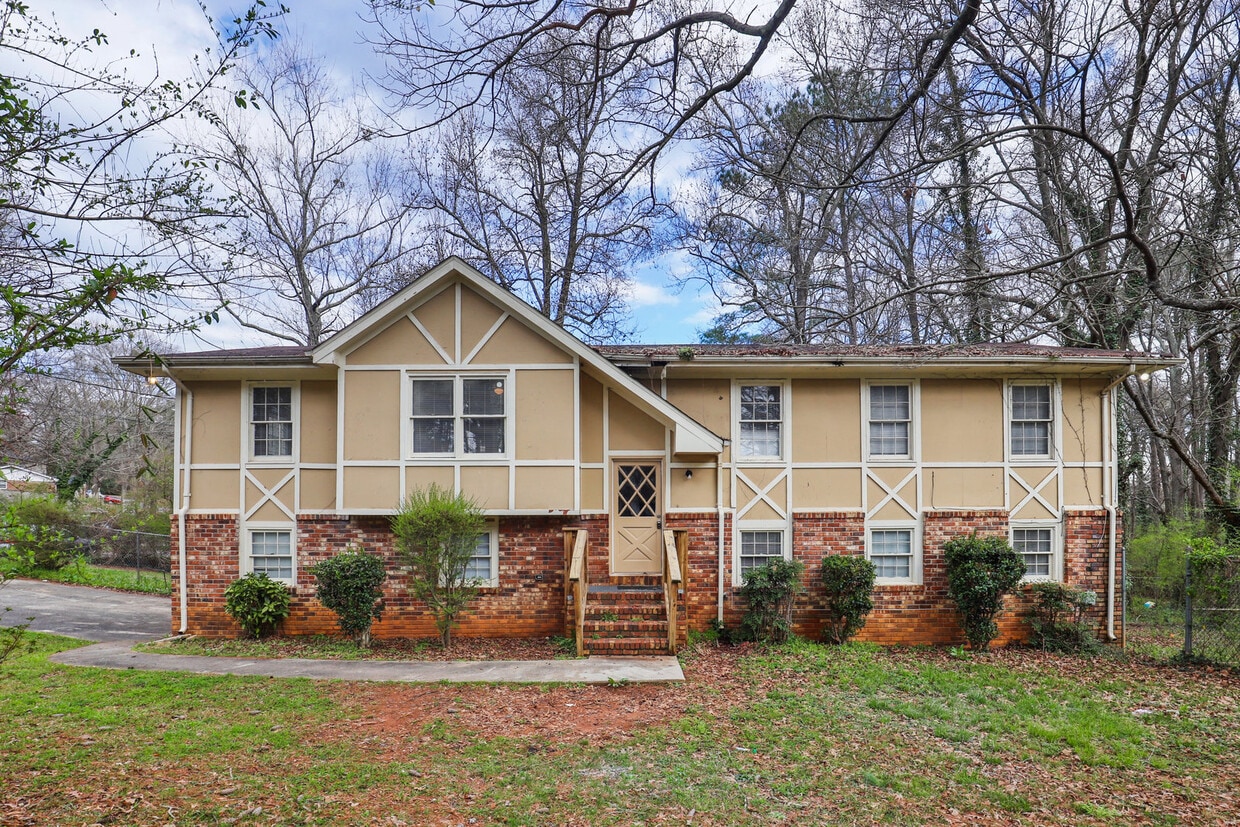 Primary Photo - 4699 Huntsman Bend, , GA 30034