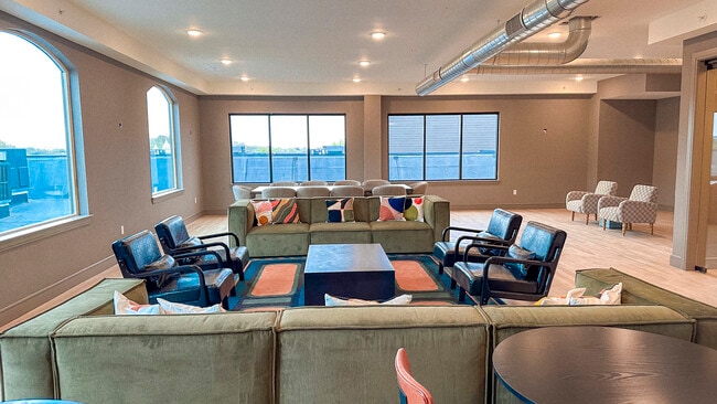 Club Room - 215 Newark Pompton Tpke