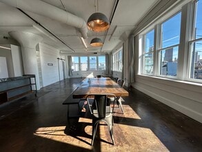 Building Photo - 426 Marietta St NW