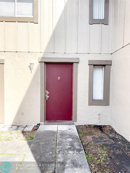 Primary Photo - 5911 NW 21st St