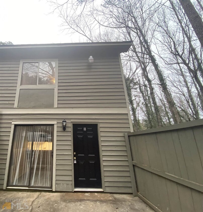 6509 Parton Ct Unit D, Norcross, GA 30092 Room for Rent in Norcross