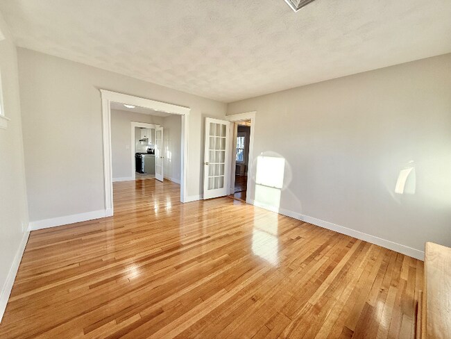 Foto del edificio - 35-37 Lindale Ave