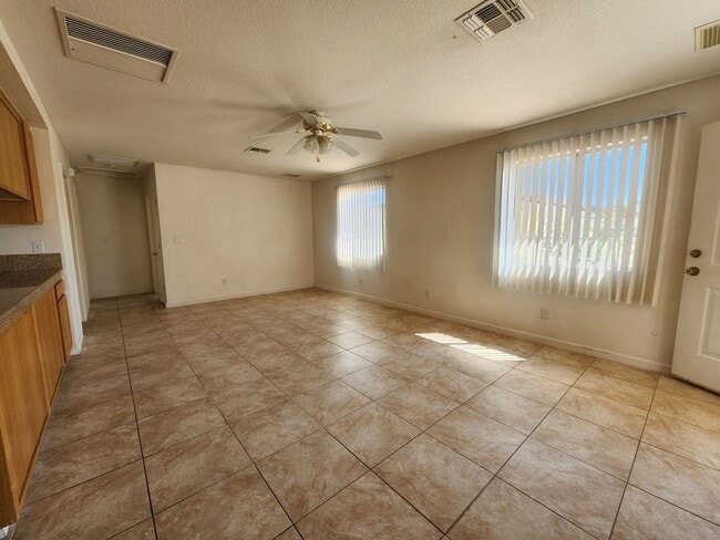 Foto del edificio - Beautiful 2 Bedroom Home