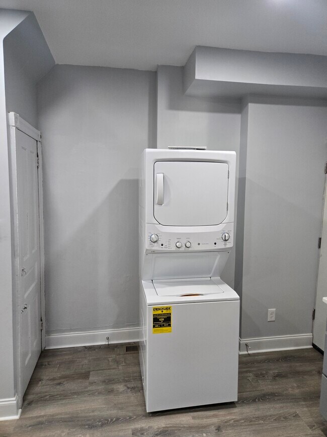Lavadora/secadora - 3126 N 27th St
