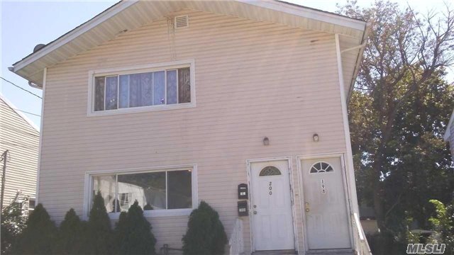Primary Photo - 198-200 Wellesley St