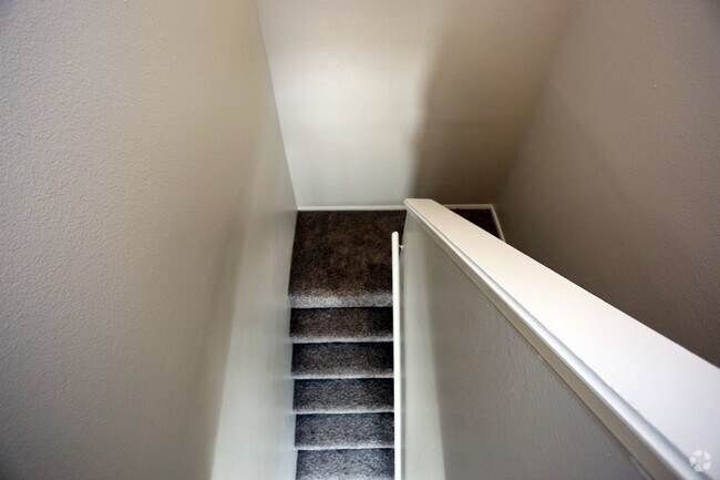 2Bd/2.5 Town Home - Meridian