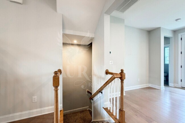 Building Photo - 829 Amley Pl