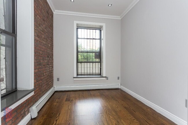 Photo - 15 W 103rd St Apartment