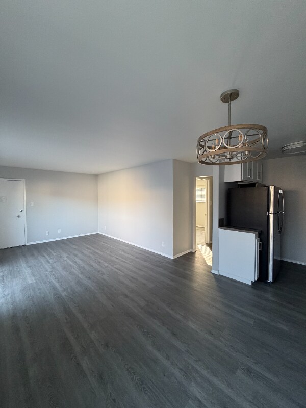 Foto del edificio - 5720-5730 Yolanda Ave