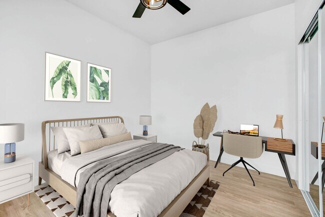 Building Photo - 5924 S Hoover St