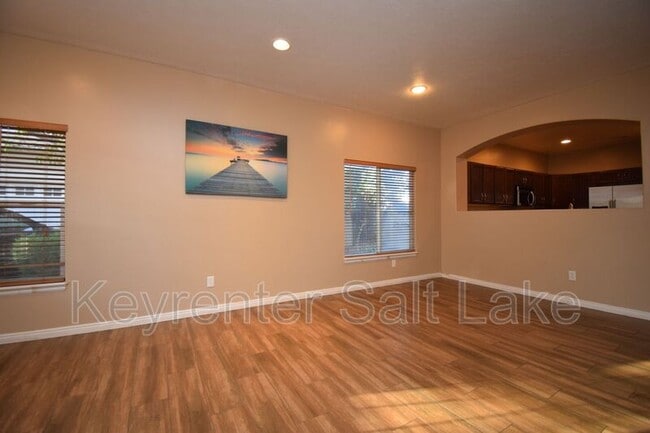 Building Photo - 6762 W Callery Ln