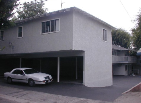 Building Photo 2 - 511 W Foothill Blvd