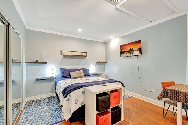 Foto del edificio - 1361 Doane Cir
