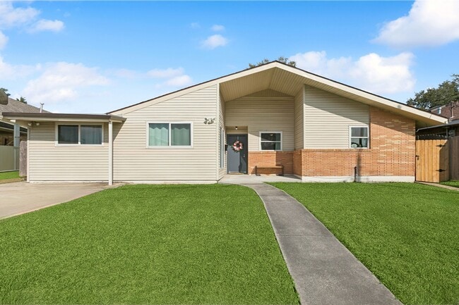 Foto del edificio - 6805 Merle St