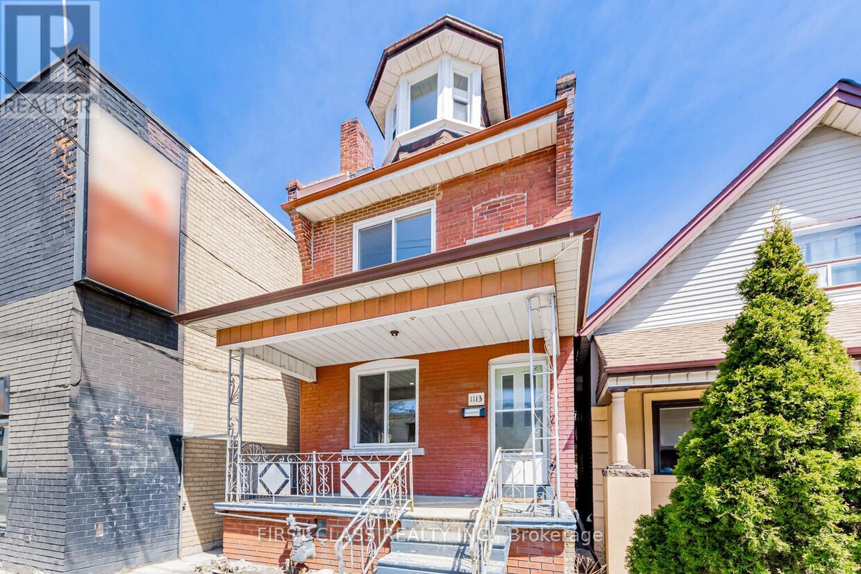 Primary Photo - 1113 Dufferin St