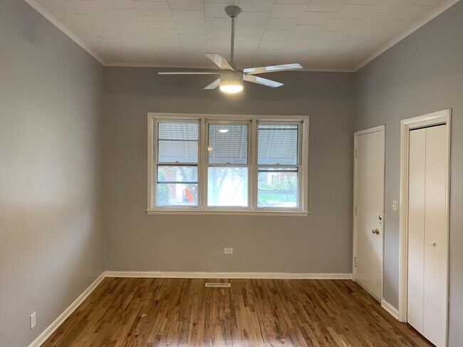 Building Photo - 3342 N Whipple St