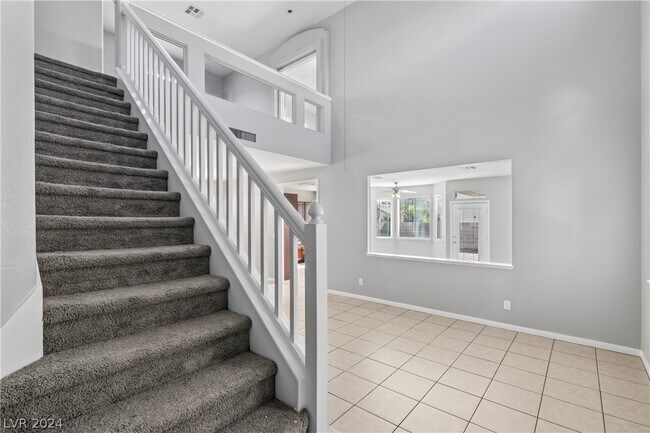 Building Photo - 2216 Juniper Berry Dr
