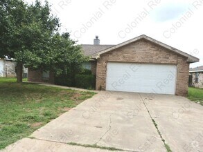 Building Photo - 1805 Morse Ave