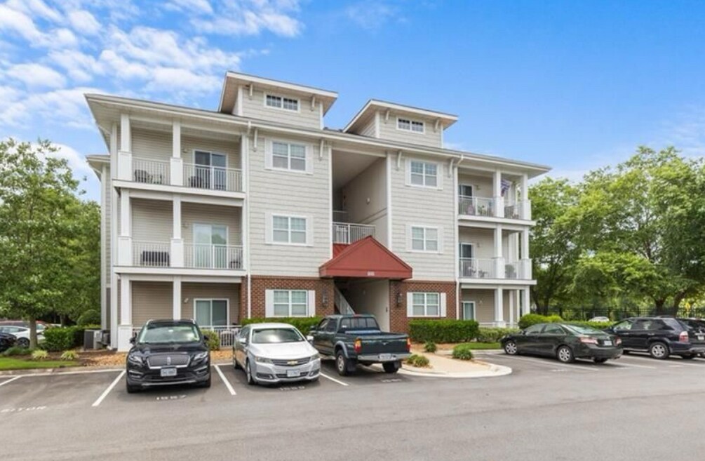 Foto principal - 900 Southmoor Dr