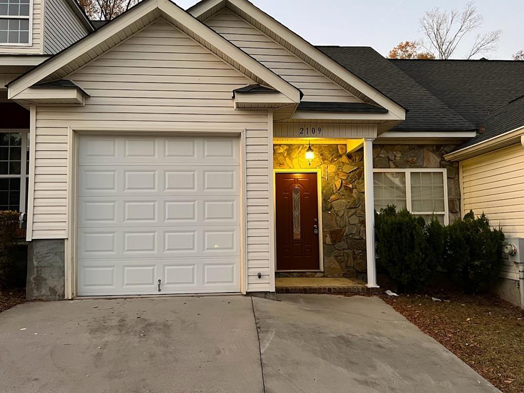 Primary Photo - 2109 Reserve Ln
