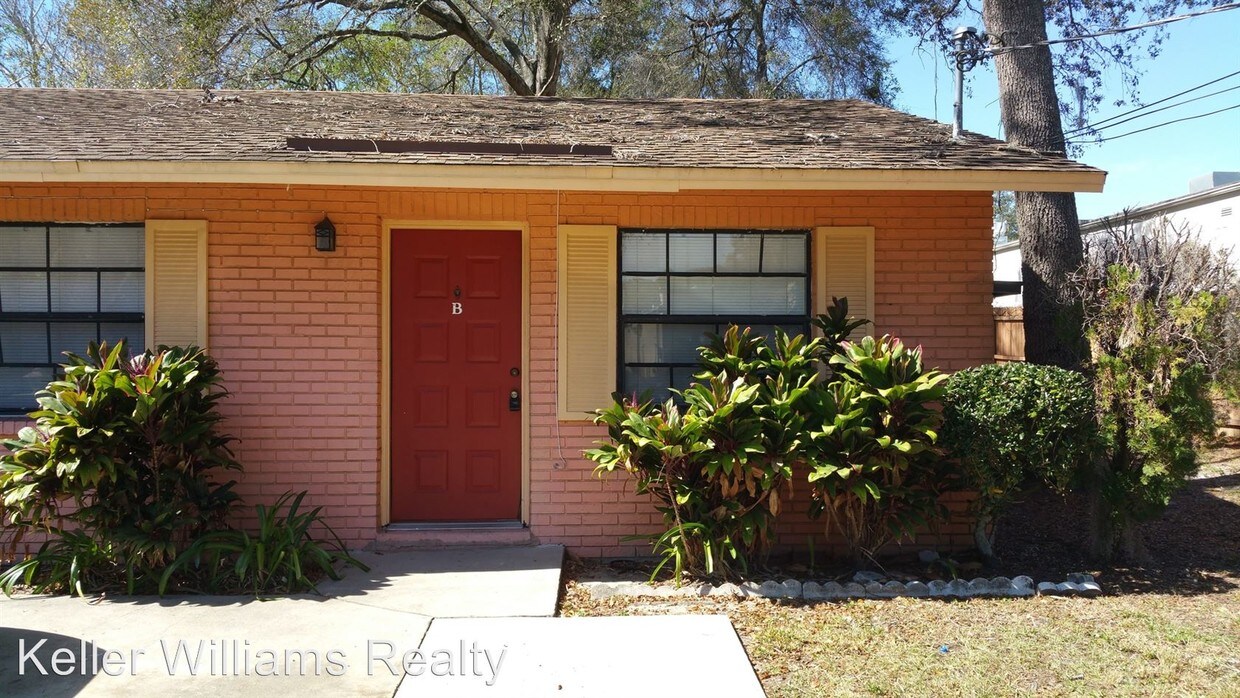 Primary Photo - 9008 N 78th St