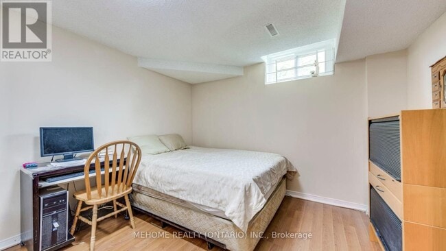 Building Photo - 4 Wincanton Rd