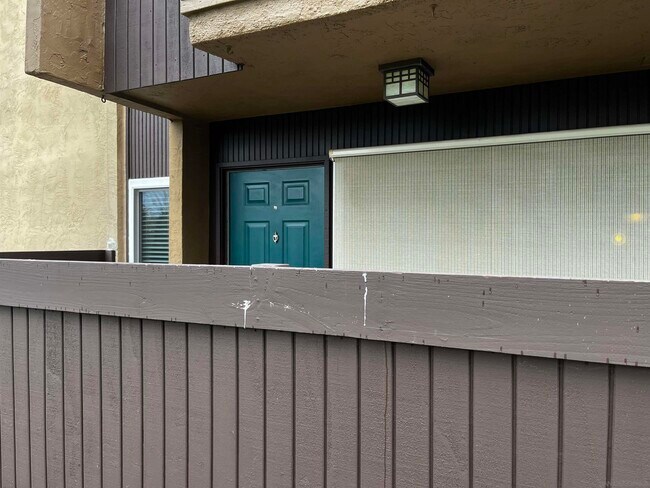 Building Photo - 3454 Castle Glen Dr