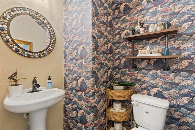 Building Photo - 1306 Falconer Wy