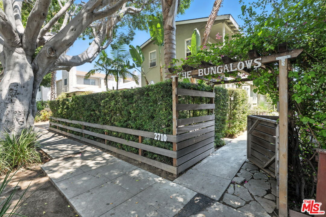 Foto principal - 2710 Arizona Ave
