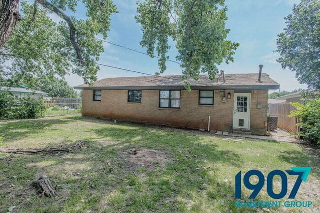 Building Photo - Spacious 4-Bedroom Home in Moore - Availab...