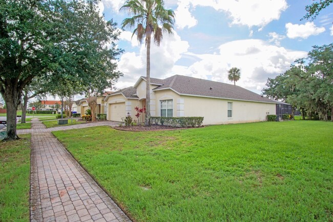 Foto del edificio - Pool Home in Kissimmee, FL available now!