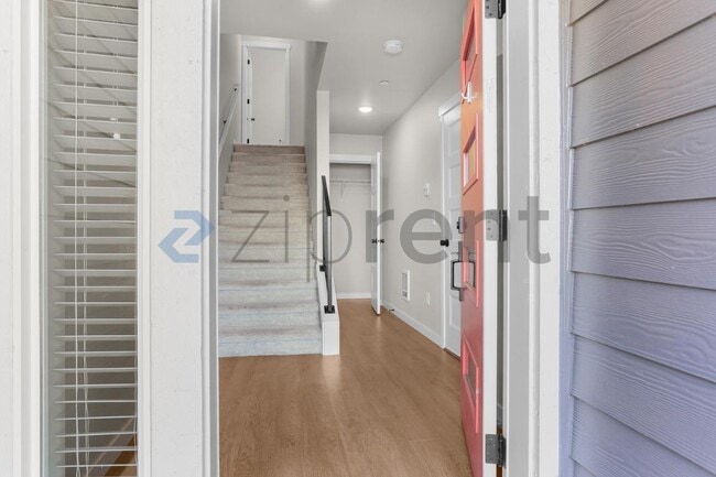 Building Photo - Unit l4
