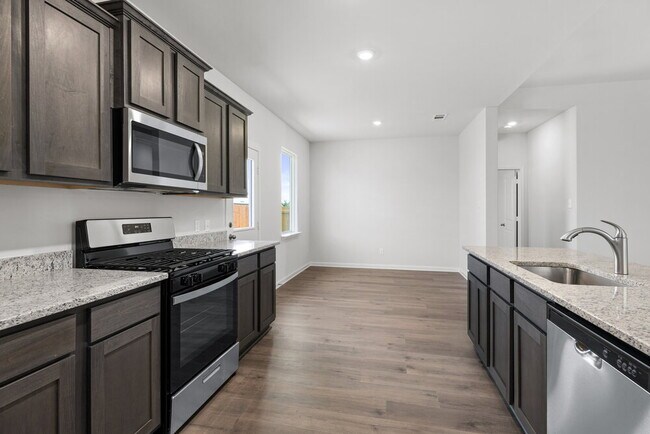 Building Photo - 1312 Tilton Dr