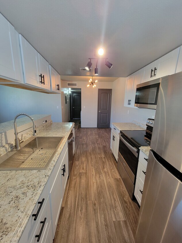Foto principal - 860 E Brown Rd