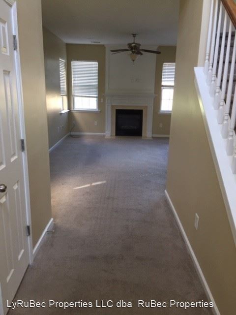 Building Photo - 4 br, 2.5 bath House - 9648 Turning Wheel Dr.