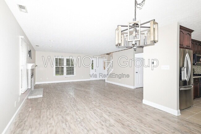 Building Photo - 9224 Oak Knoll Ln