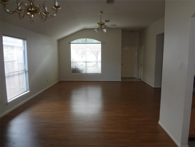 Building Photo - 17222 Glenpatti Dr