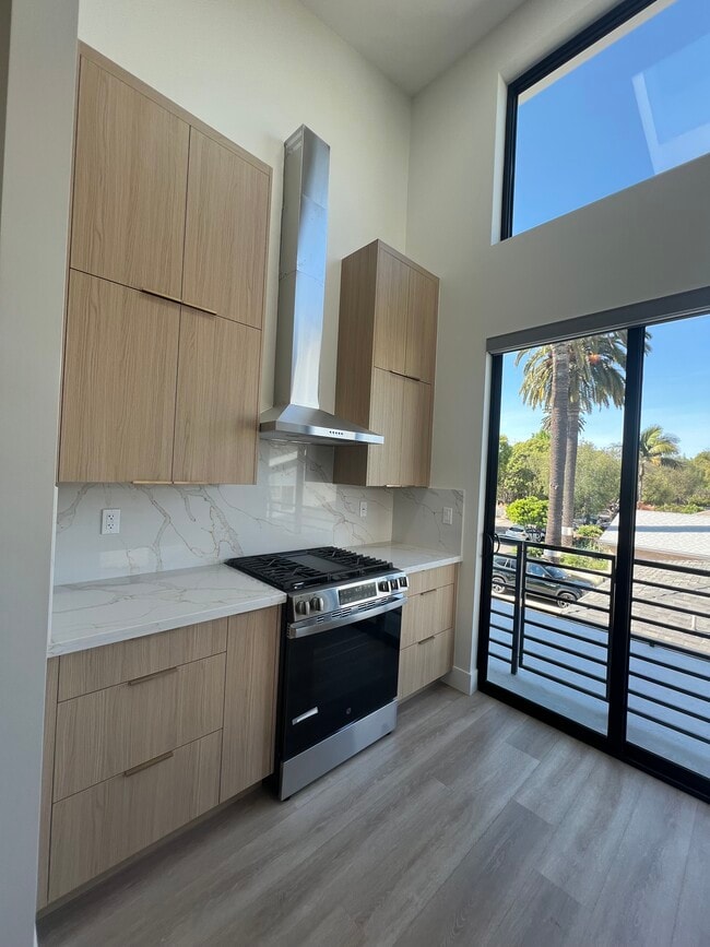 Building Photo - 8655 Higuera St