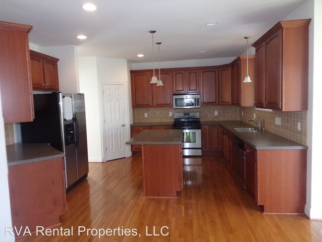 Building Photo - 5 br, 3.5 bath House - 730 Colony Forest Dr.