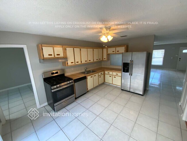 Building Photo - 5885 Eddy Ct
