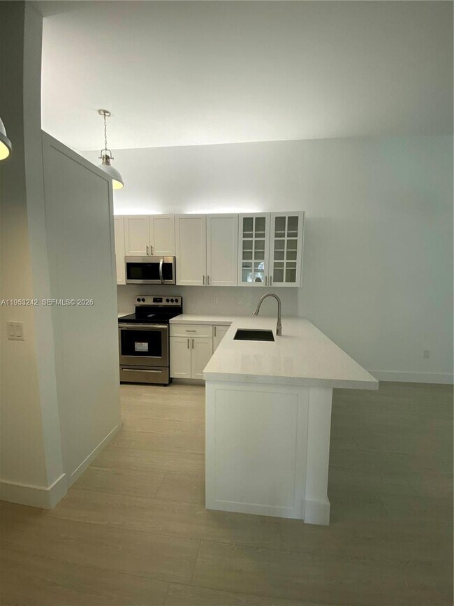 Foto del edificio - 4700 NW 102nd Ave