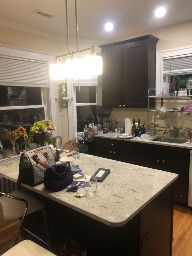 Building Photo - No Broker Fee | Renovated 6 Bed, 3 Bath with In-Unit Laundry | Brighton