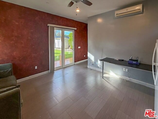 Foto del edificio - 6231 Royer Ave