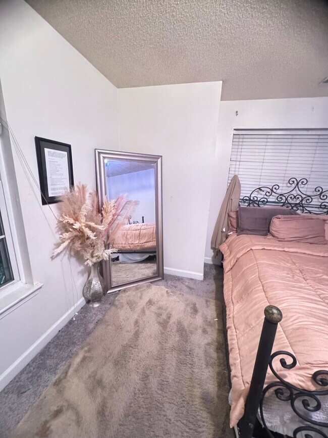 Foto del edificio - 414 Delaware Ave