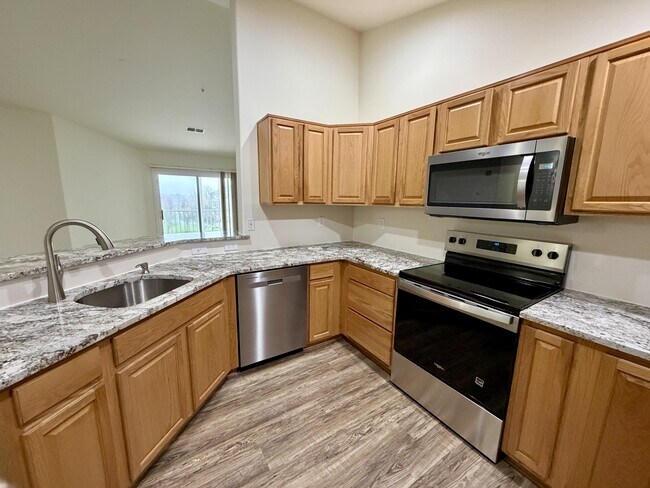 Foto del edificio - 3203 E Brookmyer Dr