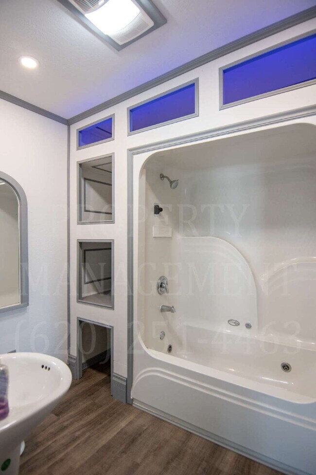 Foto del edificio - Remodeled 3-Bed Country Home