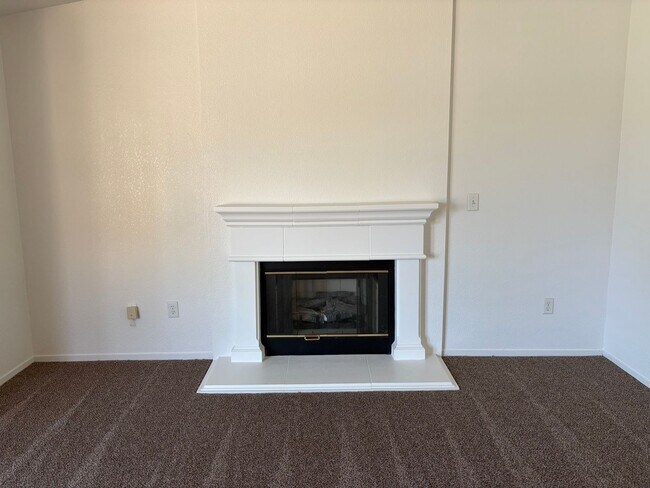 Building Photo - 96 E San Clemente Ct