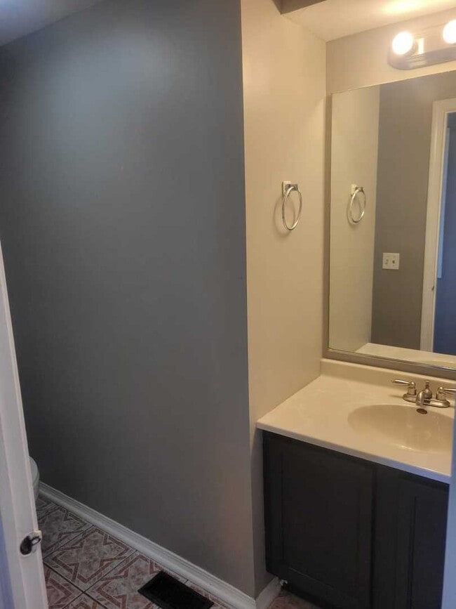 Foto del edificio - 5229 Acacia Ct