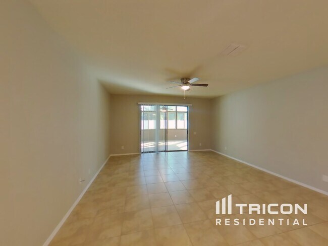 Foto del edificio - 593 Alpine Thistle Dr